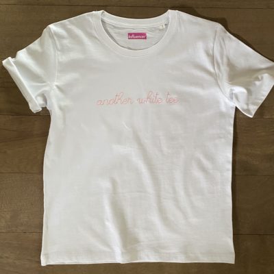 T-shirt another white tee filo rosa fluo